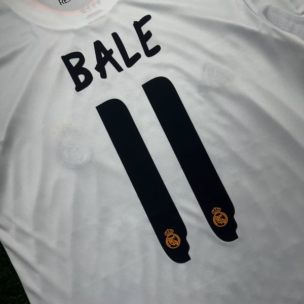 Camisa Retrô Real Madrid Home I 13/14 - Branca - Bale #11