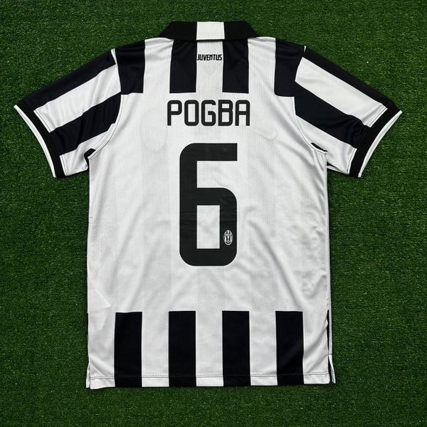 Camisa Retrô Juventus Home I 14/15 - Listrada Preta/Branca - Pogba #6 - Torcedor Masculina 