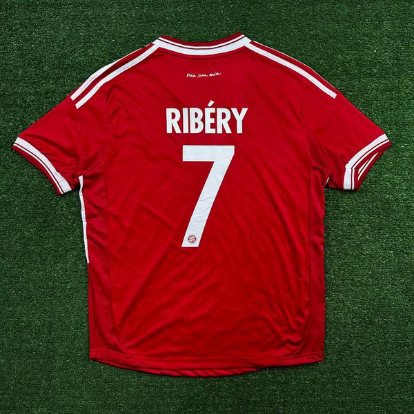 Camisa Retrô Bayern de Munique Home I 12/13 - Vermelha - Ribéry #7 - Torcedor Masclina