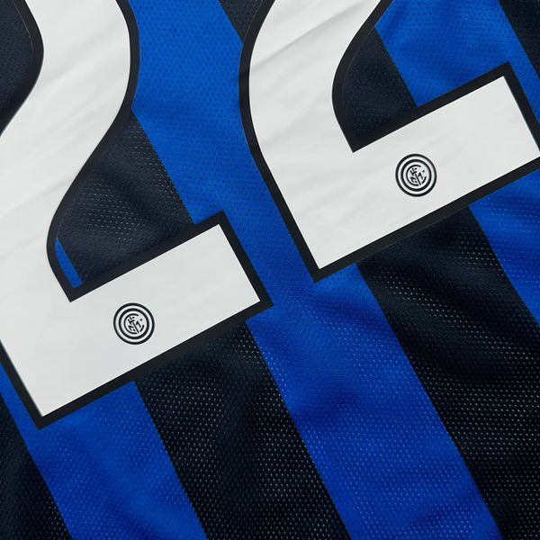 Camisa Retrô Inter de Milão Home I 09/10 - Diego Milito #22 - Azul/Preta - Masculina