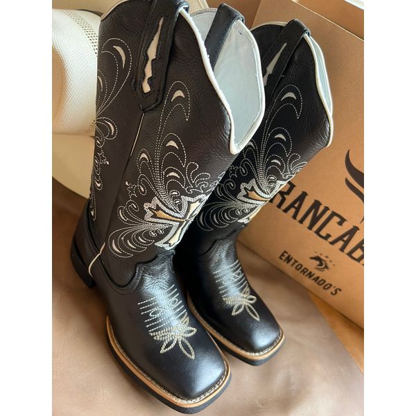 BOTA TEXANA HOPPER FEMININA FRANCA BOOTS BICO QUADRADO PRETA CRUZ