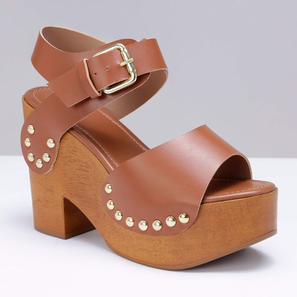 Sandália Anabela Plataforma com Studs