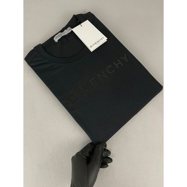 CAMISETA IMPORTADA GIVENCHY