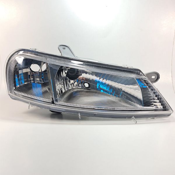 Farol Direito Celta Original Arteb - 0160392