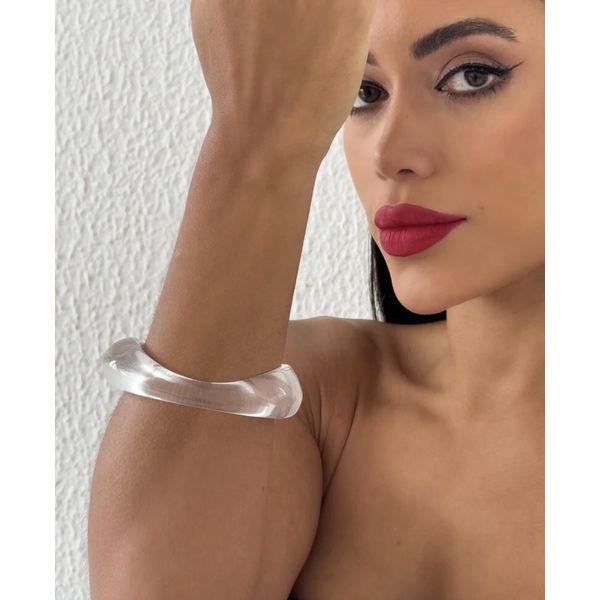 BRACELETE ACRILICO TRANSPARENTE ONDULADO 