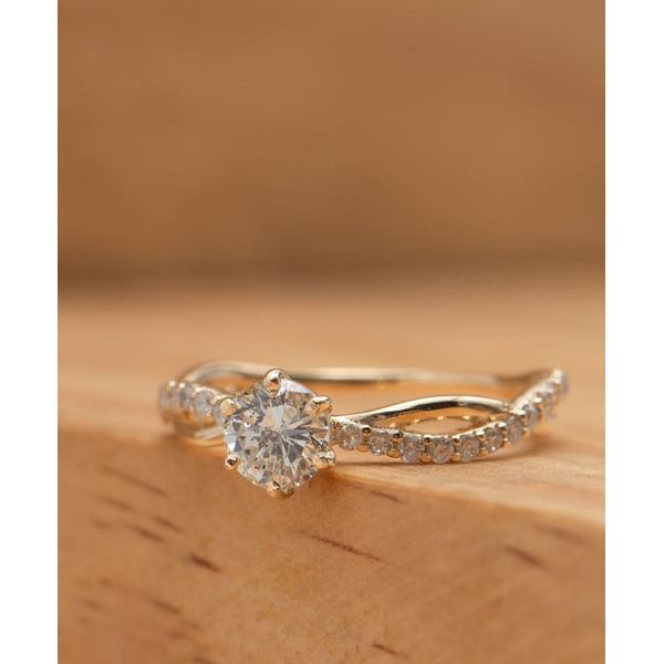 Anel Regulus Ouro 18K Casamento