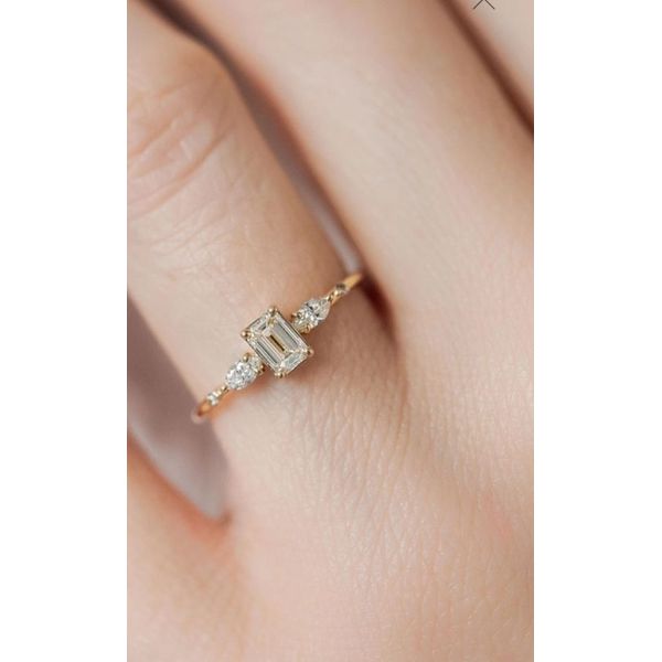 Anel Spica Ouro 18K Noivado
