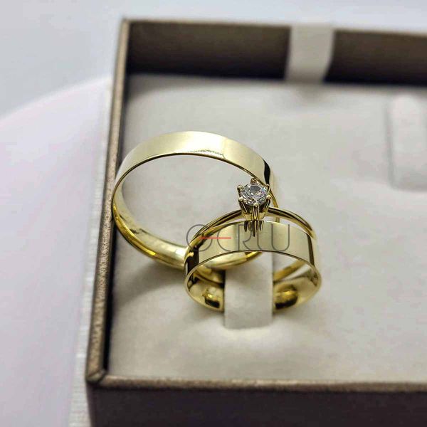 Par de Alianças Quadrada 5 mm de Casamento em Ouro 18K