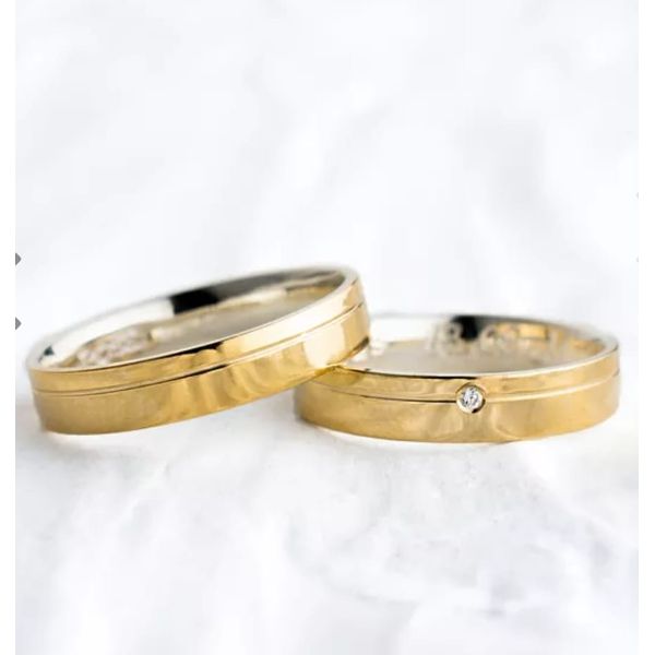 Par de Alianças Trabalhadas em Ouro 14K e Prata 4 mm