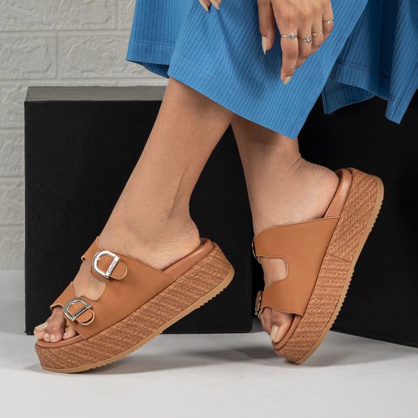 Sandália Plataforma Feminina Aura Com Fivelas Ajustáveis 910-GG - Caramelo