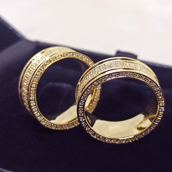 Alianças de Casamento em Ouro 18k com 240 Diamantes Brilho Infinito