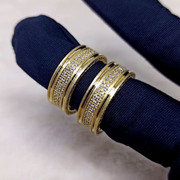 Alianças de Casamento em Ouro 18k com 240 Diamantes Brilho Infinito