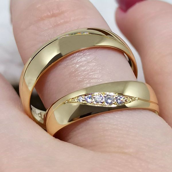 Aliança para Casamento Ondas de Diamantes - Ouro 18k 