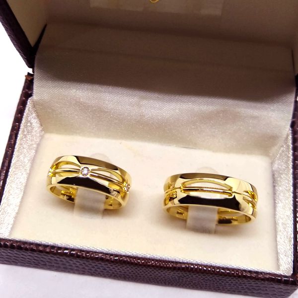 Aliança Bodas de Prata Eternidade Entrelaçada Um Amor em Duas Cores - Ouro 18k - com Diamantes