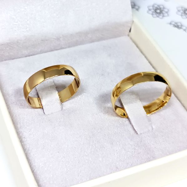 Aliança Clássica Abaulada em Ouro 18k com 4,0 Milímetros