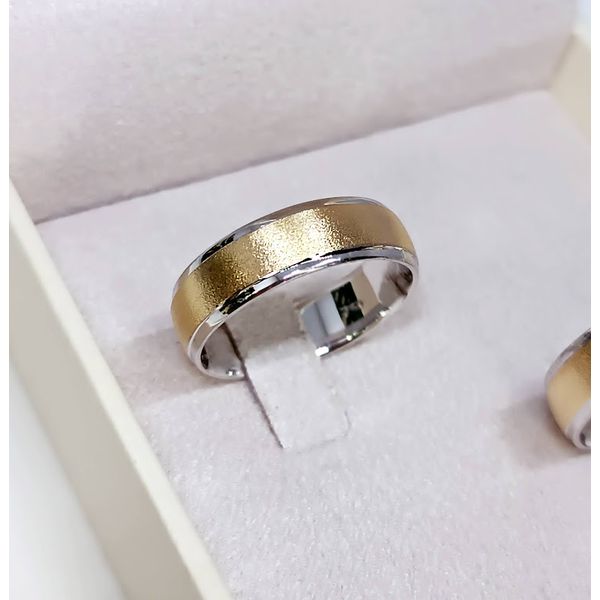 Aliança de Casamento em Ouro 18k com Brilhantes 