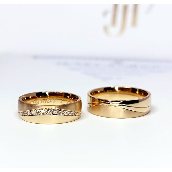 Aliança de Casamento - Ouro 18k com Brilhantes 