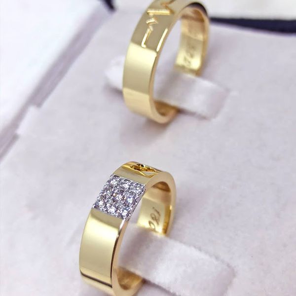 Aliança em Ouro 18k Com Diamantes, Coração e Batimentos Cardíacos