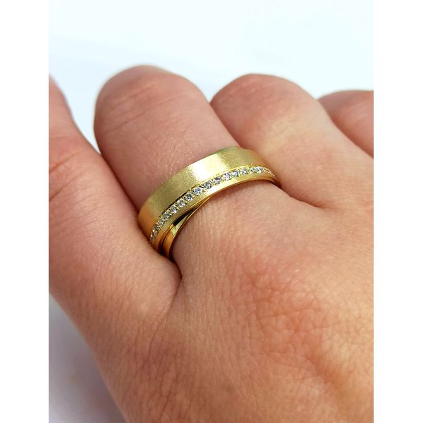 Aliança de Casamento com Diamantes