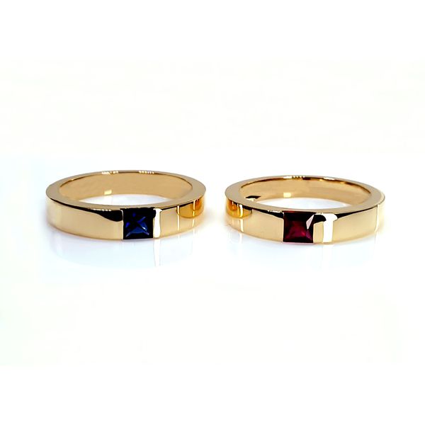 Aliança de Casamento com Cravação de Pedra Princess - Ouro 18k