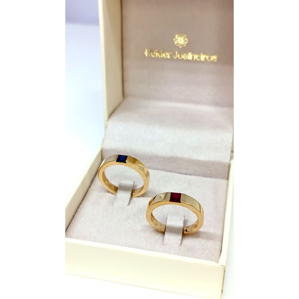 Aliança de Casamento com Cravação de Pedra Princess - Ouro 18k