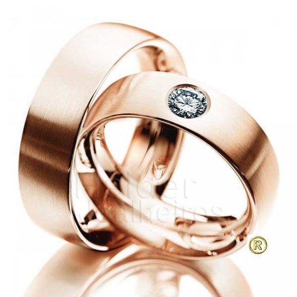Aliança com Diamante