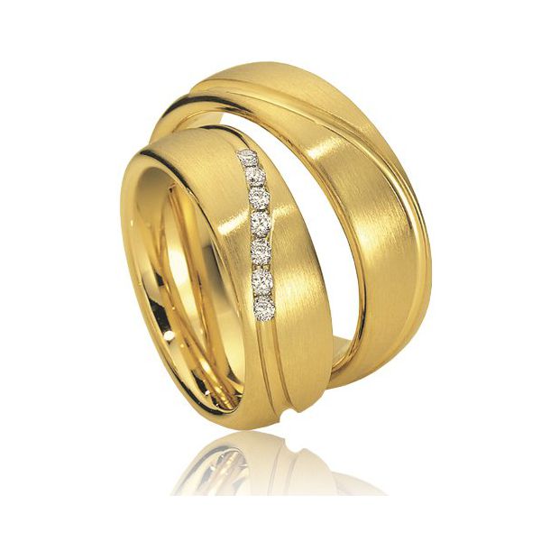 Par de Alianças de Ouro Amarelo 18K com Diamantes Aisuru