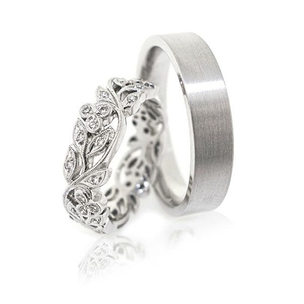 Alianças de Casamento Folhas Esculpidas Ouro 18k 35 Diamantes 