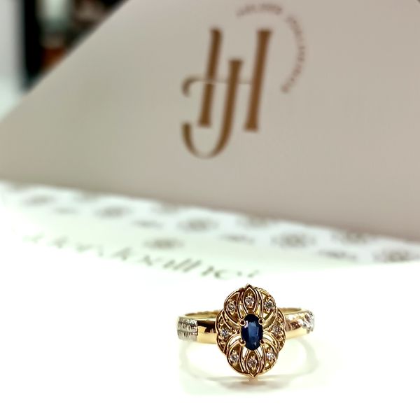 Anel de Formatura Ouro 18k com Pedra Oval e Brilhantes