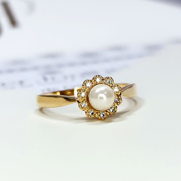 Anel em Ouro 18k Personalizado Redondo com Pérola 