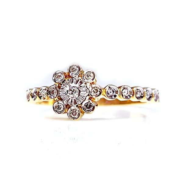 Anel de Florzinha Cravejado Ouro 18k 