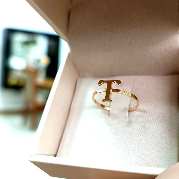 Anel em Ouro 18k Personalizado com Inicial