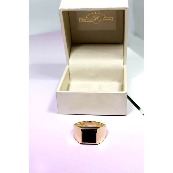 Anel em Ouro 18k Personalizado com a Pedra Ônix