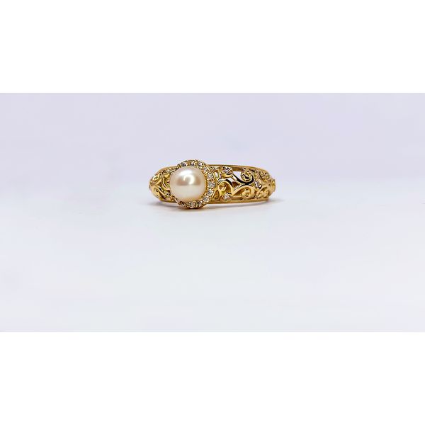 Anel em Ouro 18k Personalizado aro Trabalhado com Diamantes e Pérola Central
