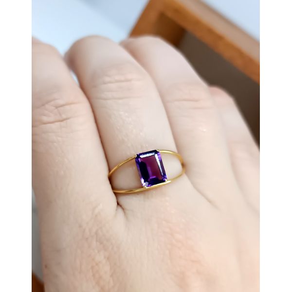 Anel em Ouro 18k Personalizado com a Pedra de Ametista 