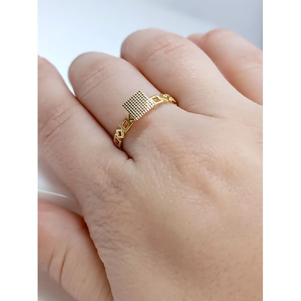 Anel em Ouro 18k Personalizado Quadrado e Desenhado com Formas Geométricas