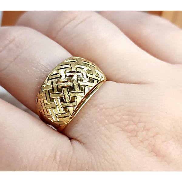 Anel em Ouro 18k Trabalhado e Diamantado 