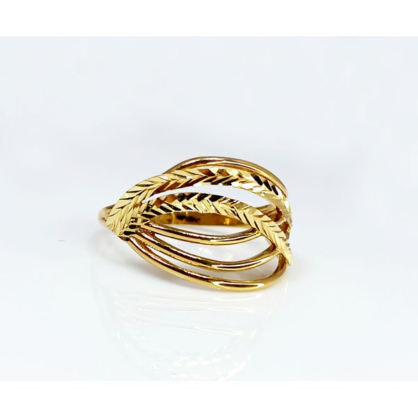 Anel em Ouro 18k Trabalhado e Transpassado