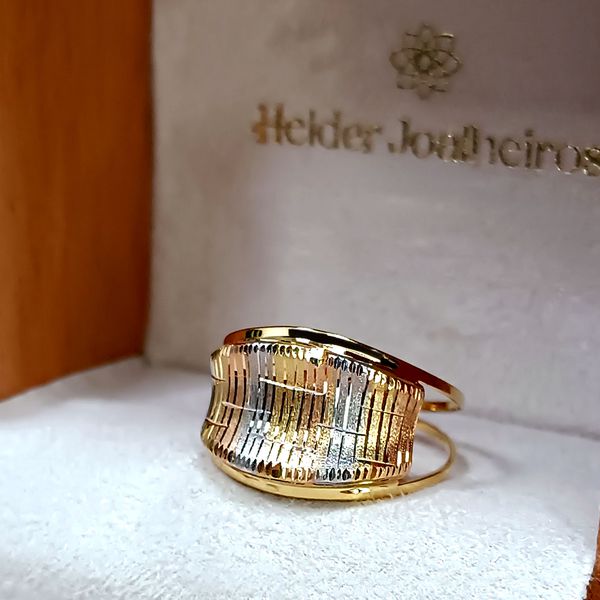 Anel em Ouro 18k Tricolor Diamantado