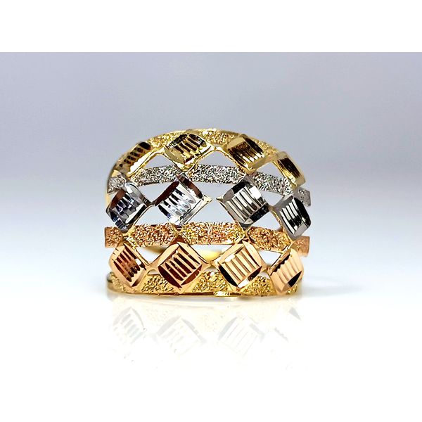 Anel em Ouro 18k Triângulos Diamantados