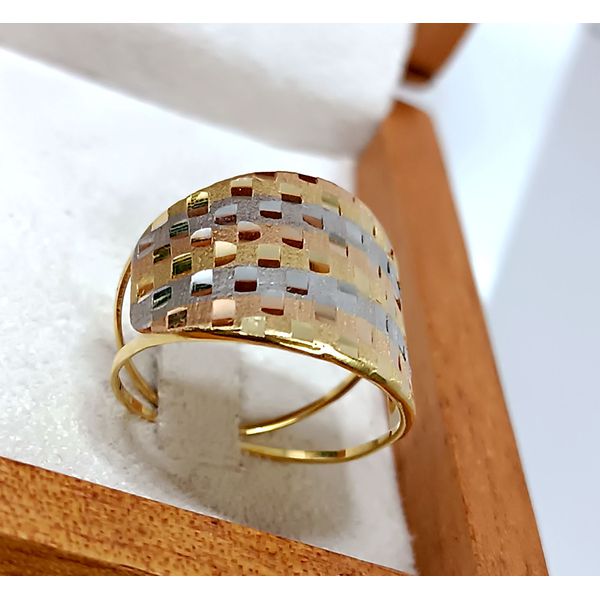 Anel em Ouro 18k Tricolor Diamantado