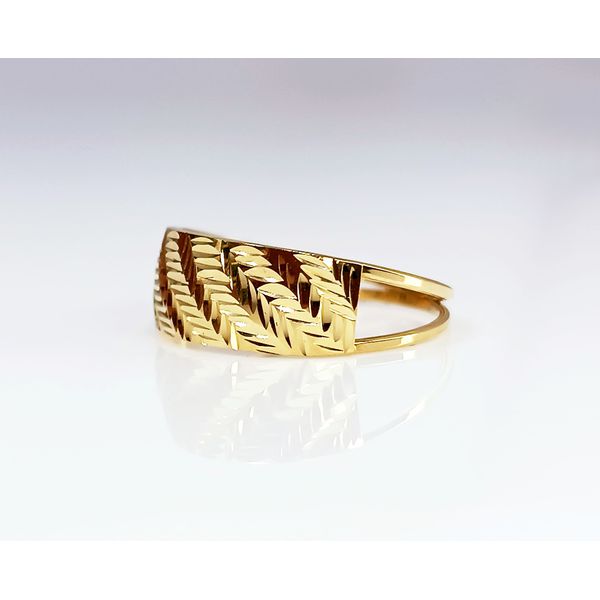 Anel em Ouro 18k Sinete Diamantado