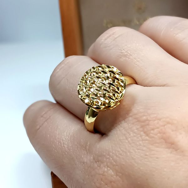 Anel em Ouro 18k Trabalhado e Diamantado 
