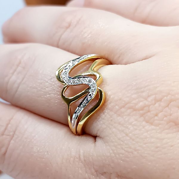 Anel em Ouro 18k Amarelo e Branco com Diamantes
