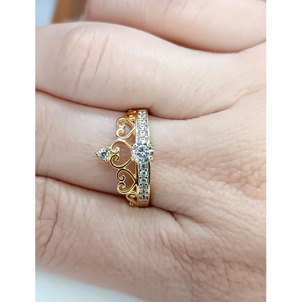 Anel em Ouro 18k Coroa Cravejada Coração