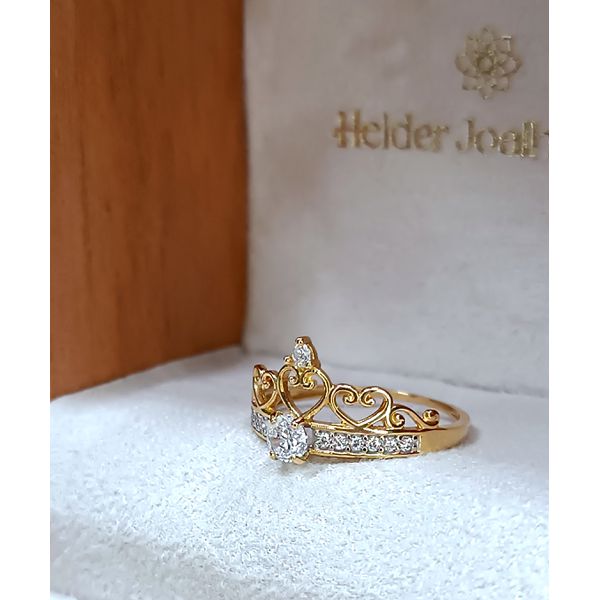 Anel em Ouro 18k Coroa Cravejada Coração