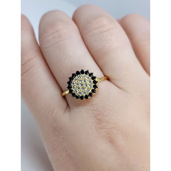 Anel em Ouro 18k Cravejado 