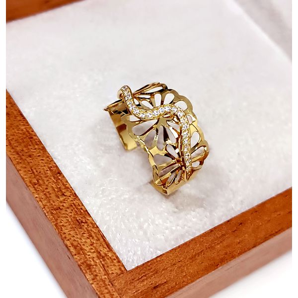 Anel em Ouro 18k Flores Cravejado e Desenhado