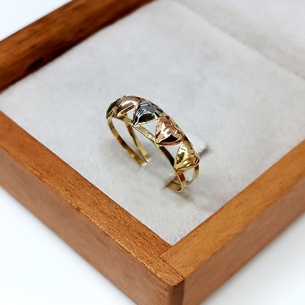 Anel em Ouro Tricolor 18k Corações Trabalhados