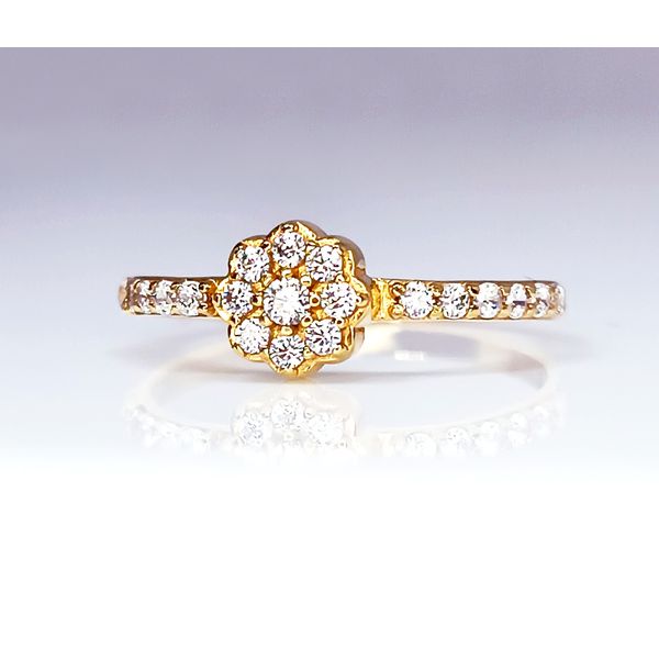 Anel em Ouro 18k Flor Cravejada